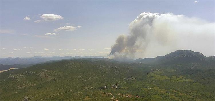 Slika /slike/požar_pelješac (2).jpg